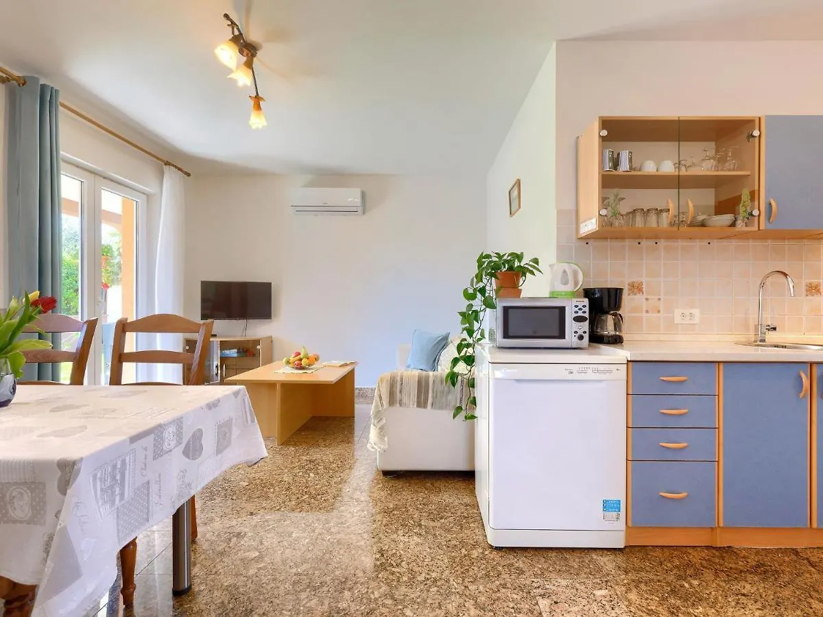 Holiday Home House Eric&Paolo By Interhome Póla