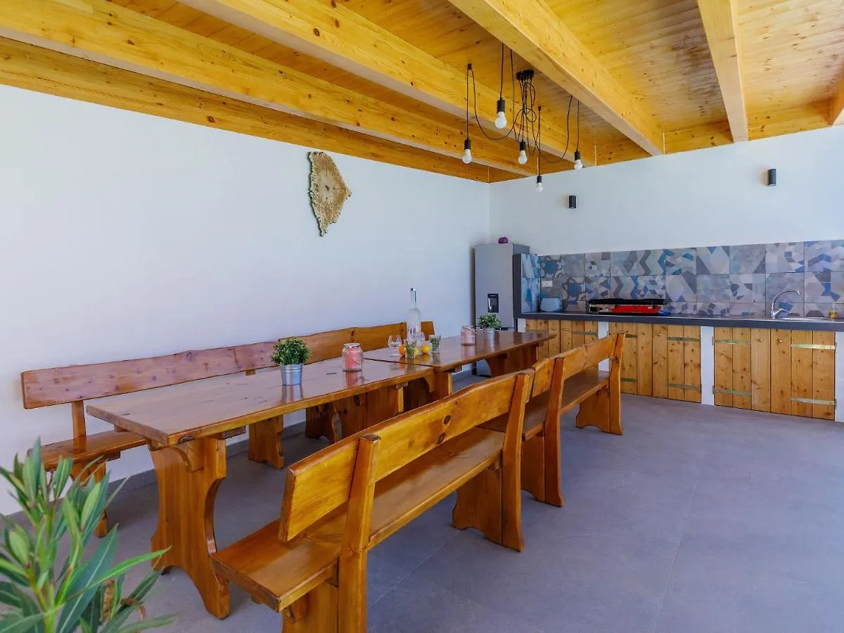 Holiday Home House Eric&Paolo By Interhome Póla 0*,