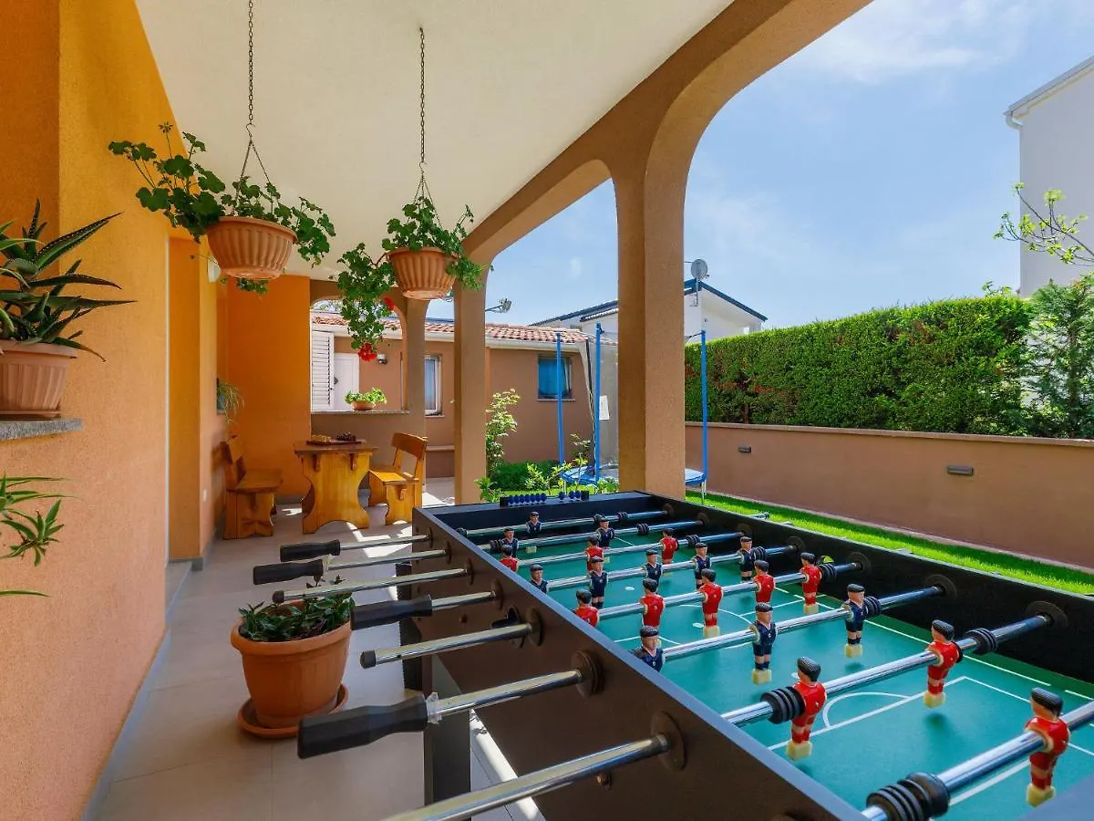 Holiday Home House Eric&Paolo By Interhome Póla