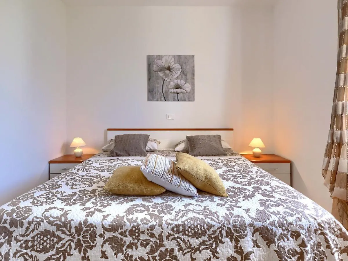Holiday Home House Eric&Paolo By Interhome Póla