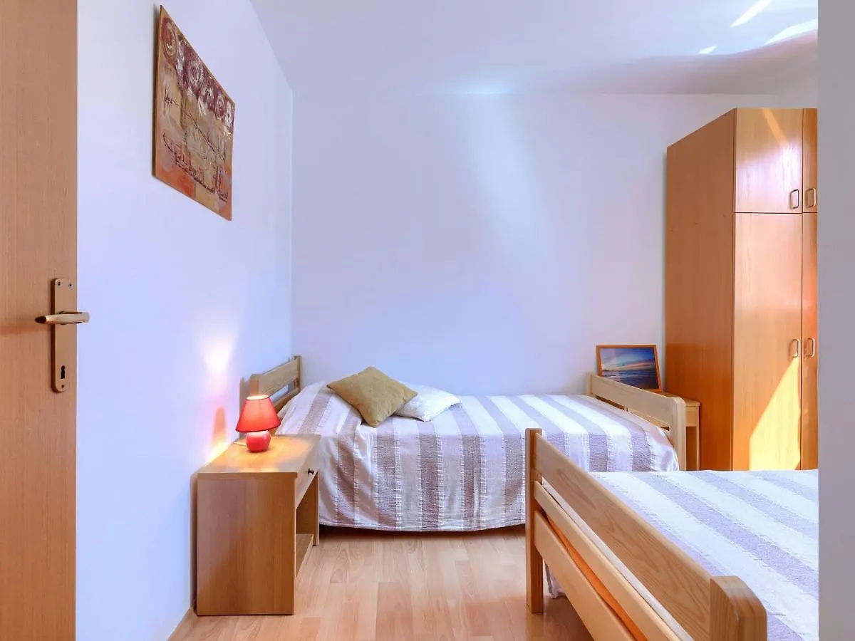 Holiday Home House Eric&Paolo By Interhome Póla